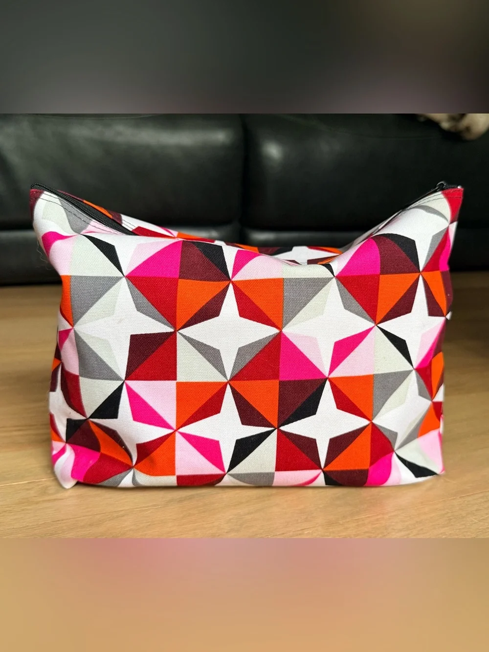 Thirty-One Zip Pouch - Picture 1 of 4
